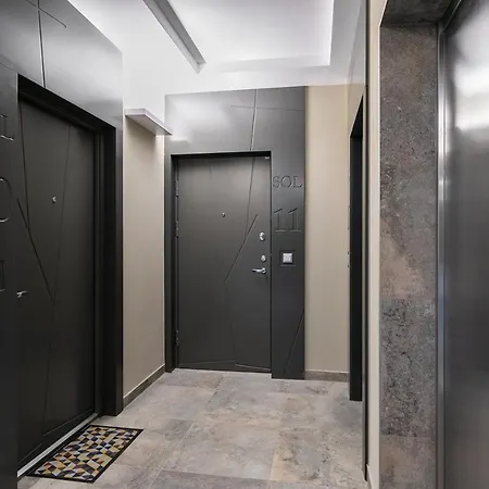 Korio Apartments, Apartament